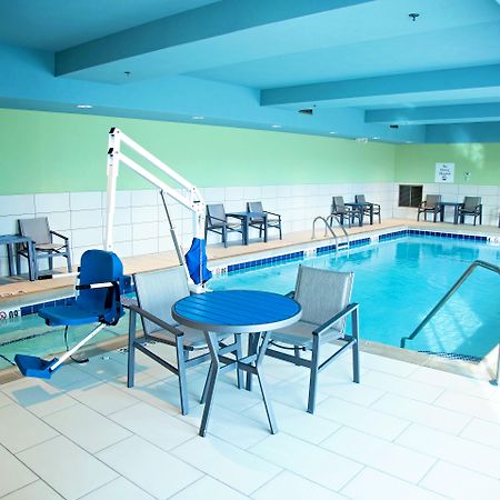 Holiday Inn Express & Suites Great Bend By Ihg Luaran gambar
