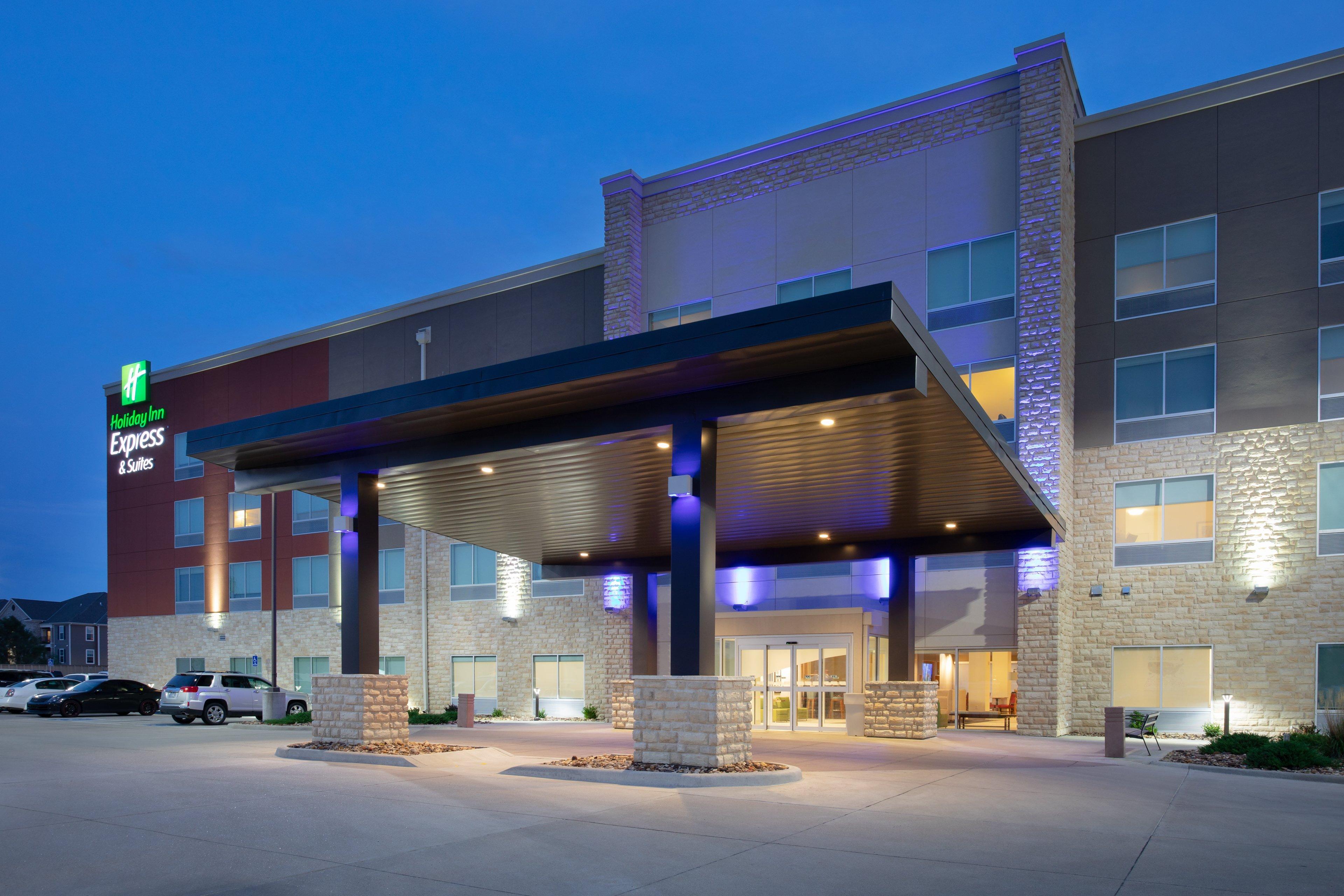Holiday Inn Express & Suites Great Bend By Ihg Luaran gambar