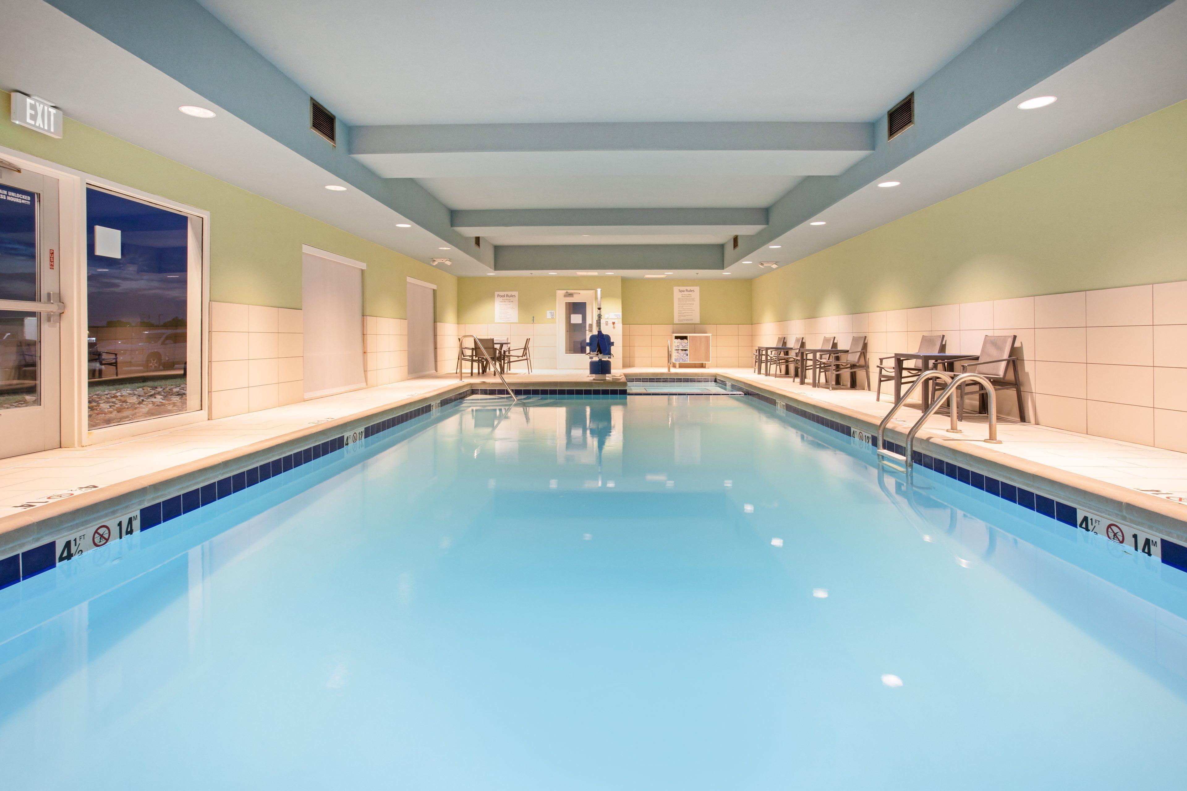 Holiday Inn Express & Suites Great Bend By Ihg Luaran gambar